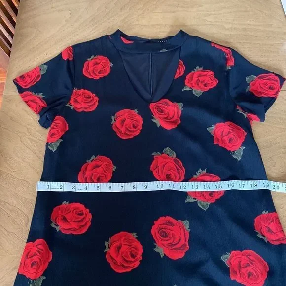 Sanctuary Red & Black Rose Print Madeline Tunic Dress Size Large - Picture 7 of 9